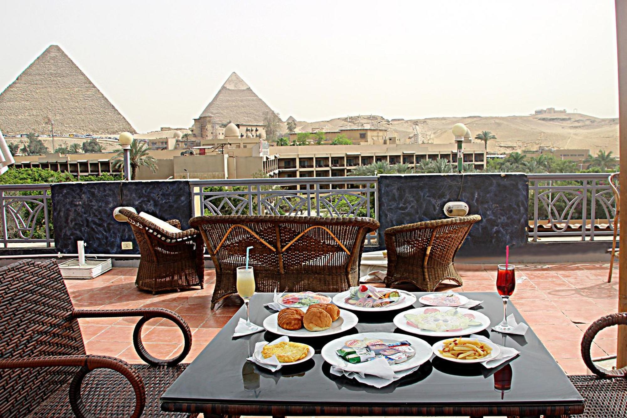 Regency Pyramids Hotel El El Cairo Exterior foto