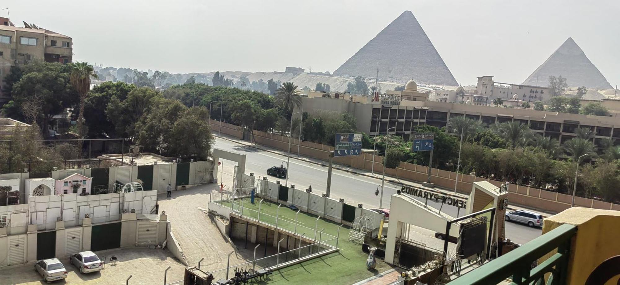 Regency Pyramids Hotel El El Cairo Exterior foto